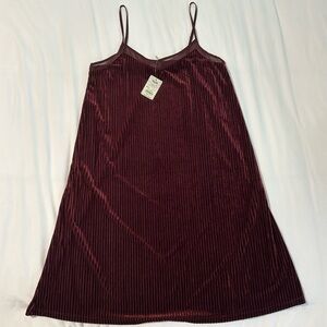 Maroon velvet Mudd dress size small